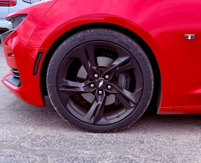 Used 2019 Chevrolet Camaro SS image 11