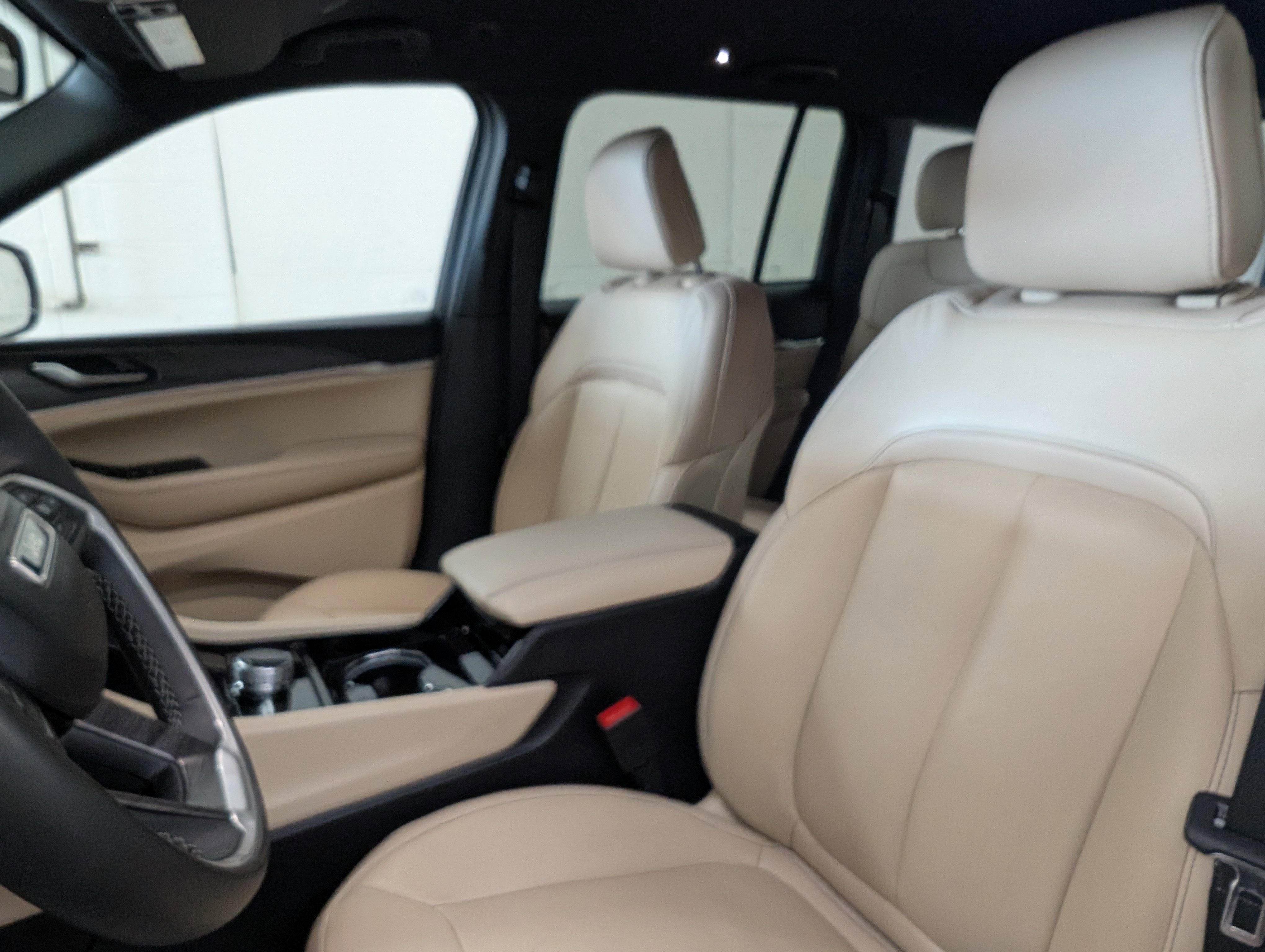 Used 2023 Jeep Grand Cherokee Limited image 14