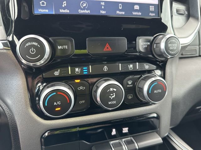 Used 2024 RAM 1500 Laramie image 22