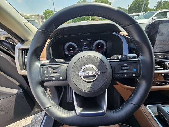 Used 2025 Nissan Pathfinder Platinum w/ Cargo Package FWD image 31