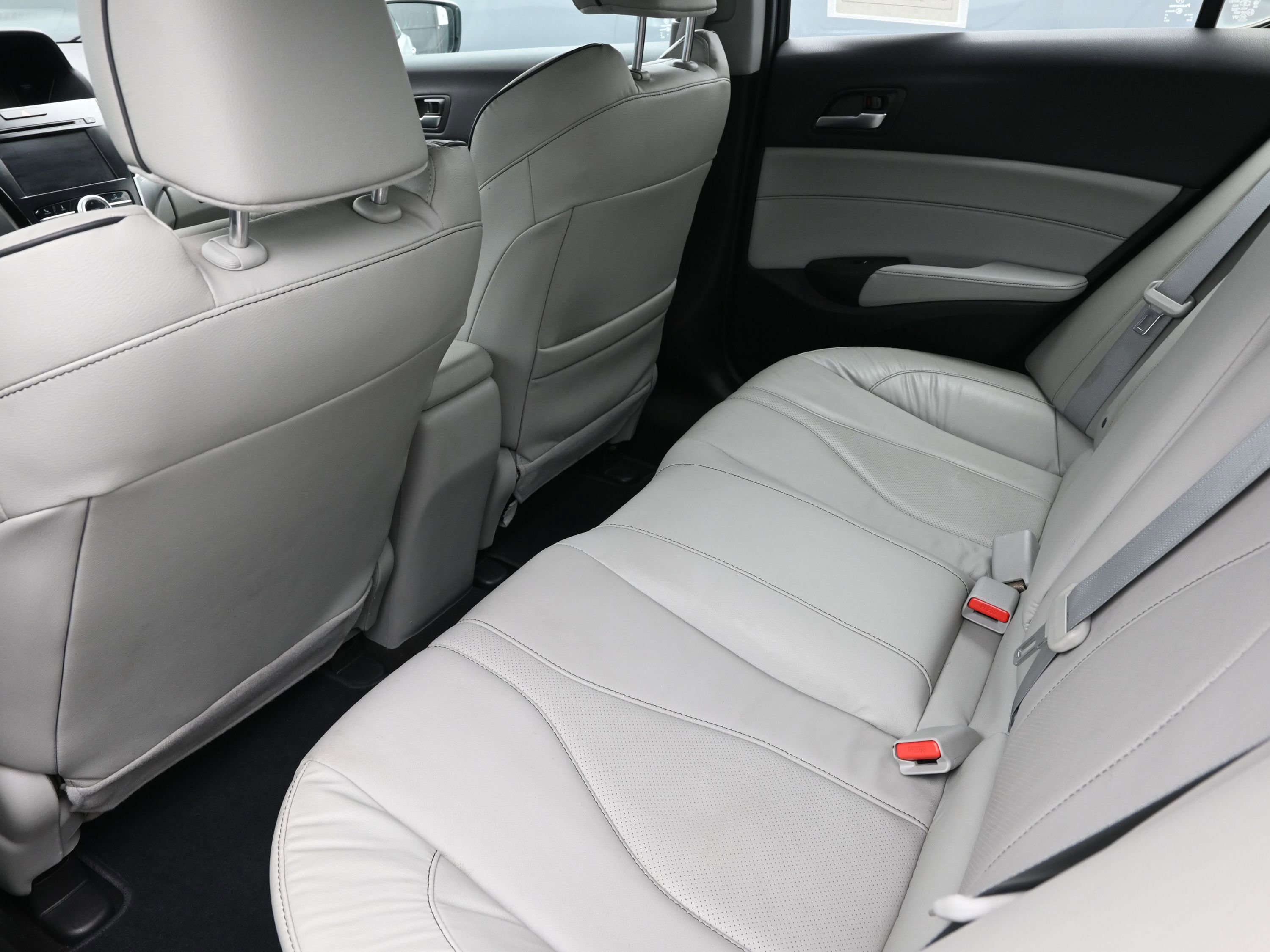 Used 2020 Acura ILX w/ Premium Package image 20