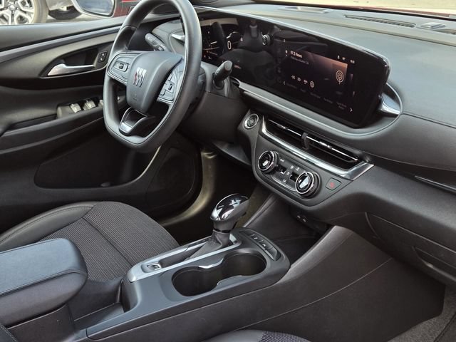 Used 2026 Buick Envista Preferred FWD image 43