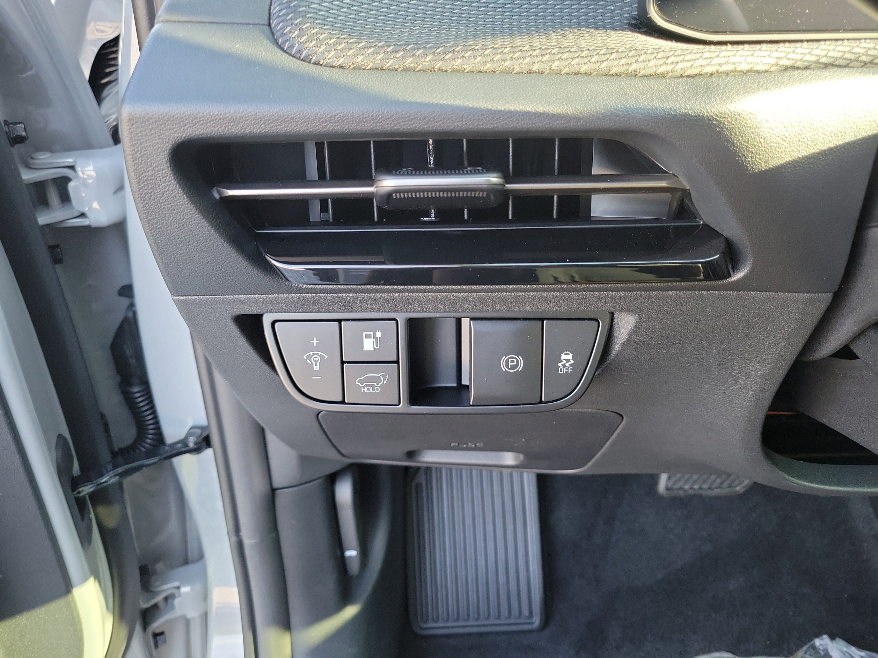 New 2026 Kia EV6 Wind RWD image 25