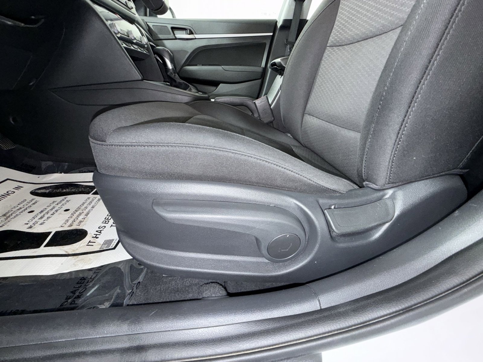 Used 2020 Hyundai Elantra SEL w/ Cargo Package (C1) FWD image 14