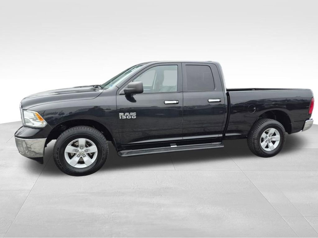 Used 2017 RAM 1500 Classic SLT image 3