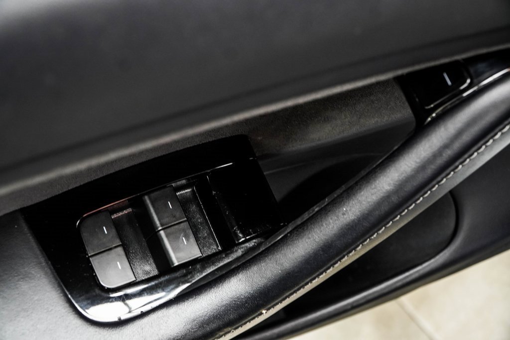 Used 2019 Tesla Model 3 Mid Range image 39