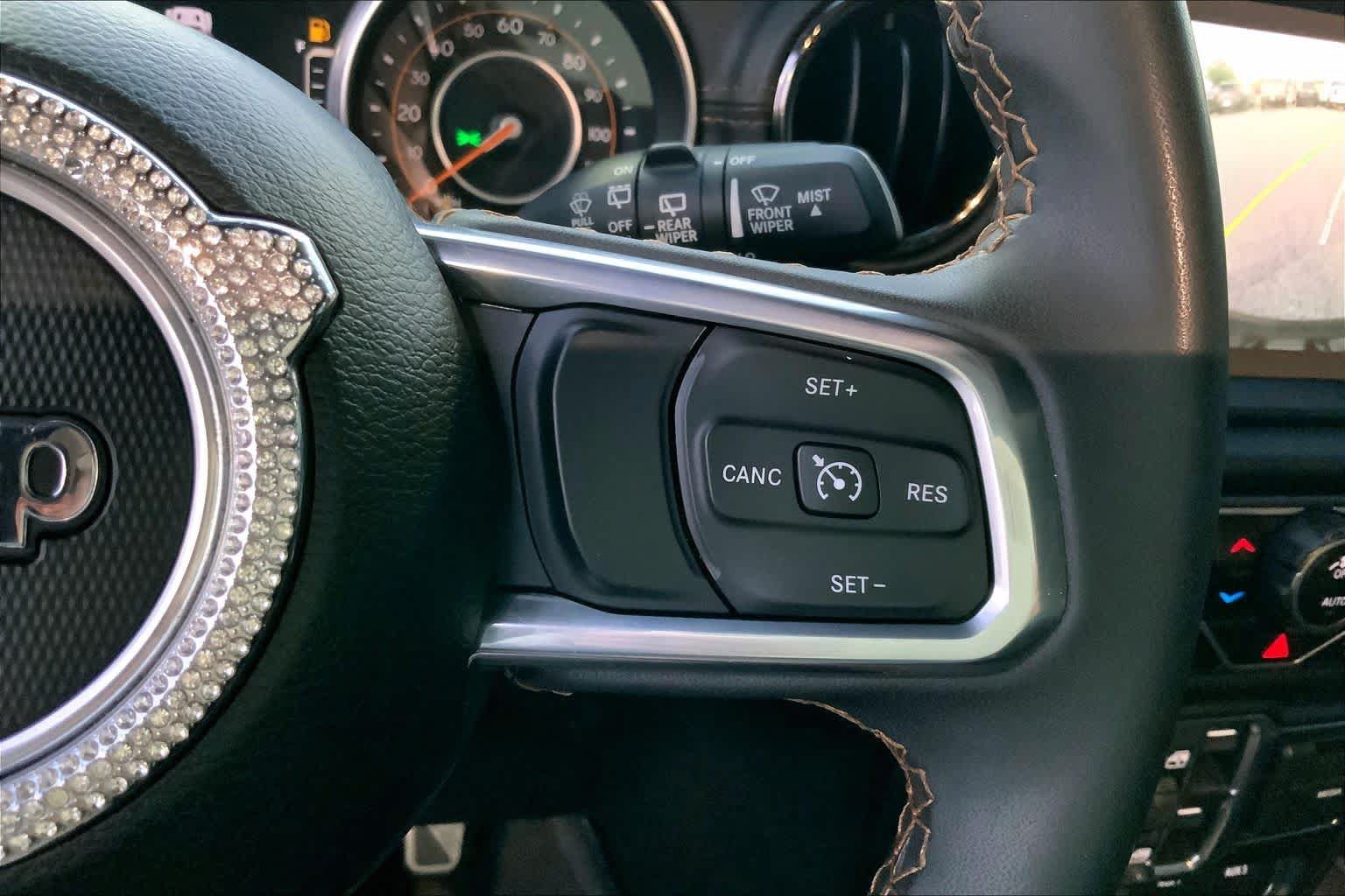 Used 2023 Jeep Wrangler Unlimited Sahara AWD/4WD image 35
