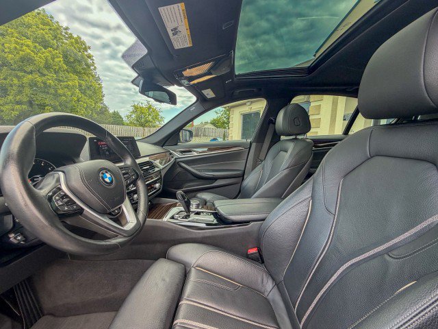 Used 2017 BMW 530i RWD image 5