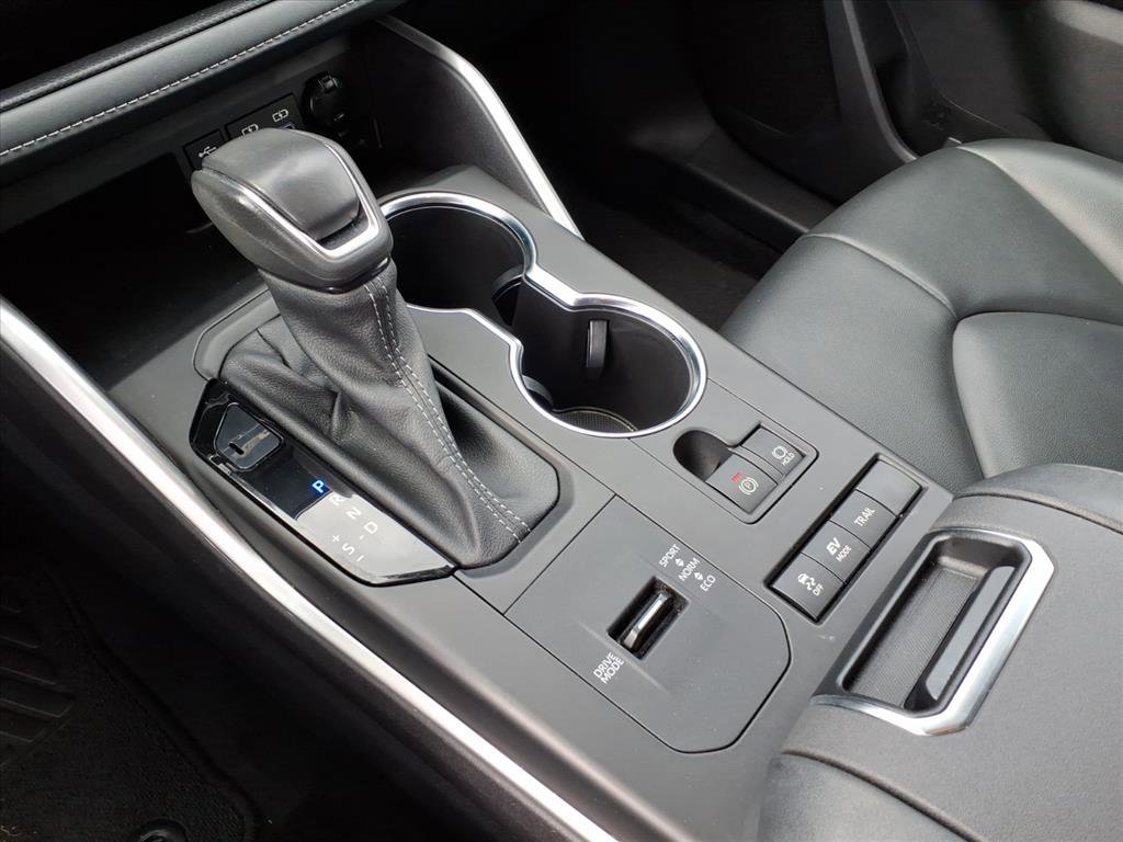 Used 2022 Toyota Highlander XLE image 29