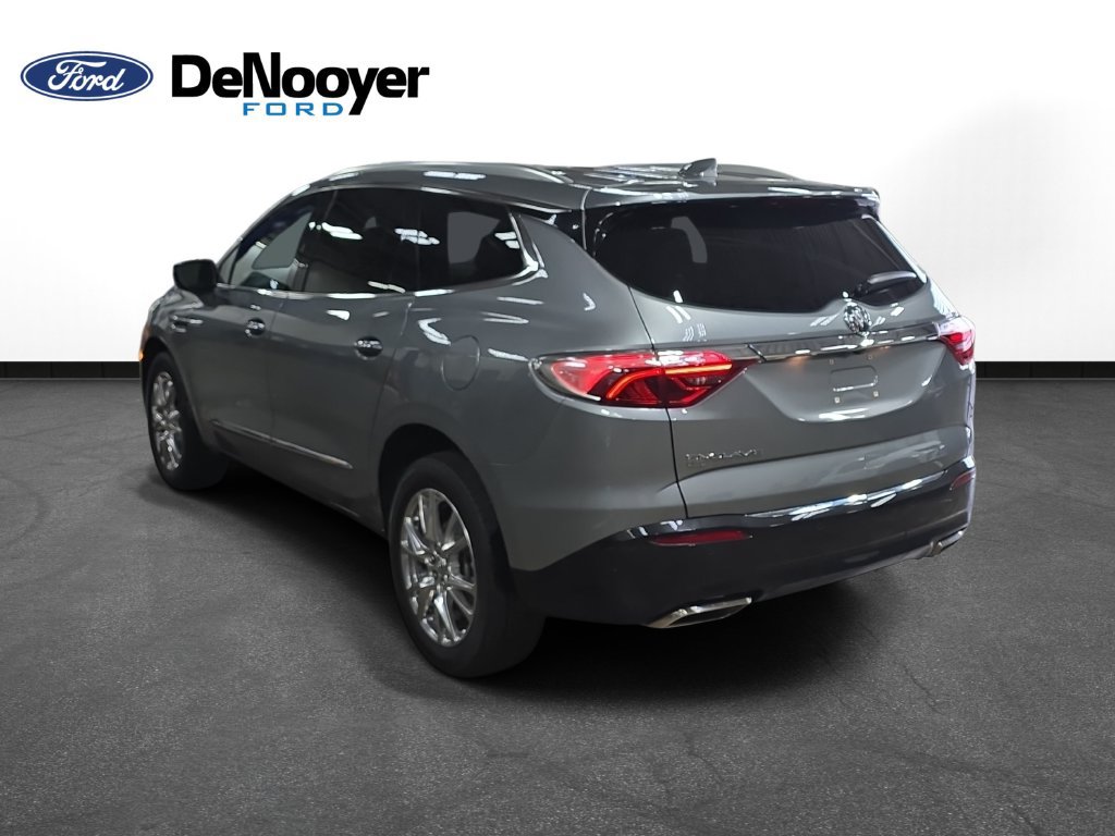 Used 2023 Buick Enclave Essence w/ Experience Buick Package AWD/4WD image 8