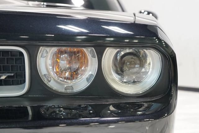 Used 2013 Dodge Challenger SRT8 w/ Harman Kardon Audio Group RWD image 6