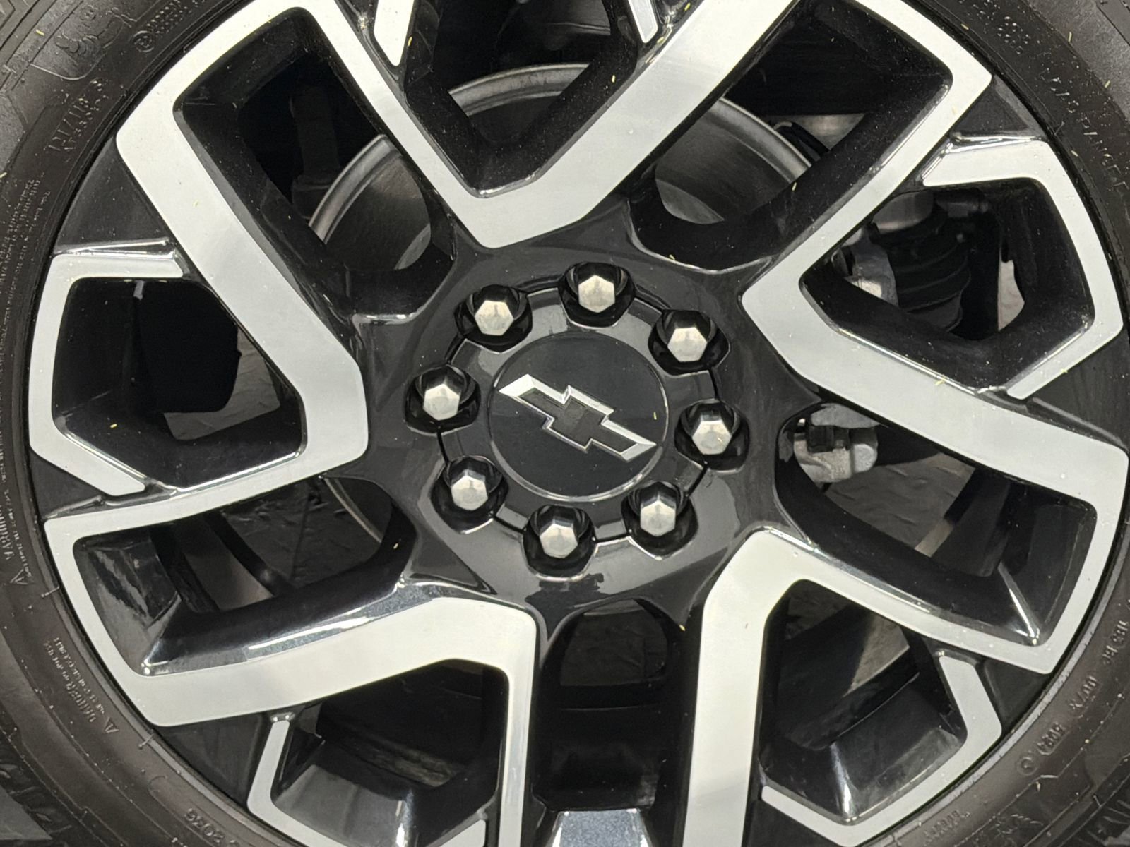 Used 2025 Chevrolet Silverado EV RST image 5