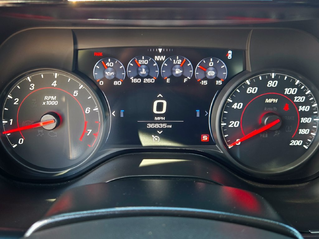 Used 2020 Chevrolet Camaro ZL1 RWD image 9