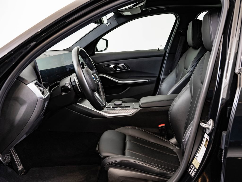 Used 2023 BMW 330i xDrive Sedan w/ M Sport Package image 22