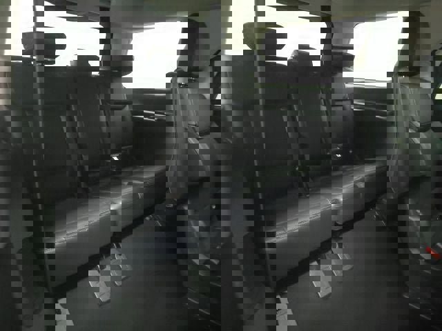 Used 2025 Ford Expedition Platinum image 10