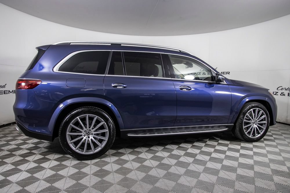 Used 2026 Mercedes-Benz GLS 580 4MATIC image 4