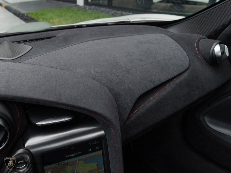 Used 2021 McLaren 720S Luxury image 12