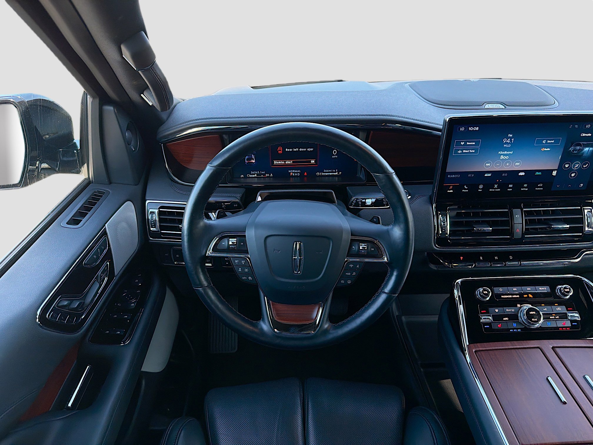 Used 2022 Lincoln Navigator Reserve image 18