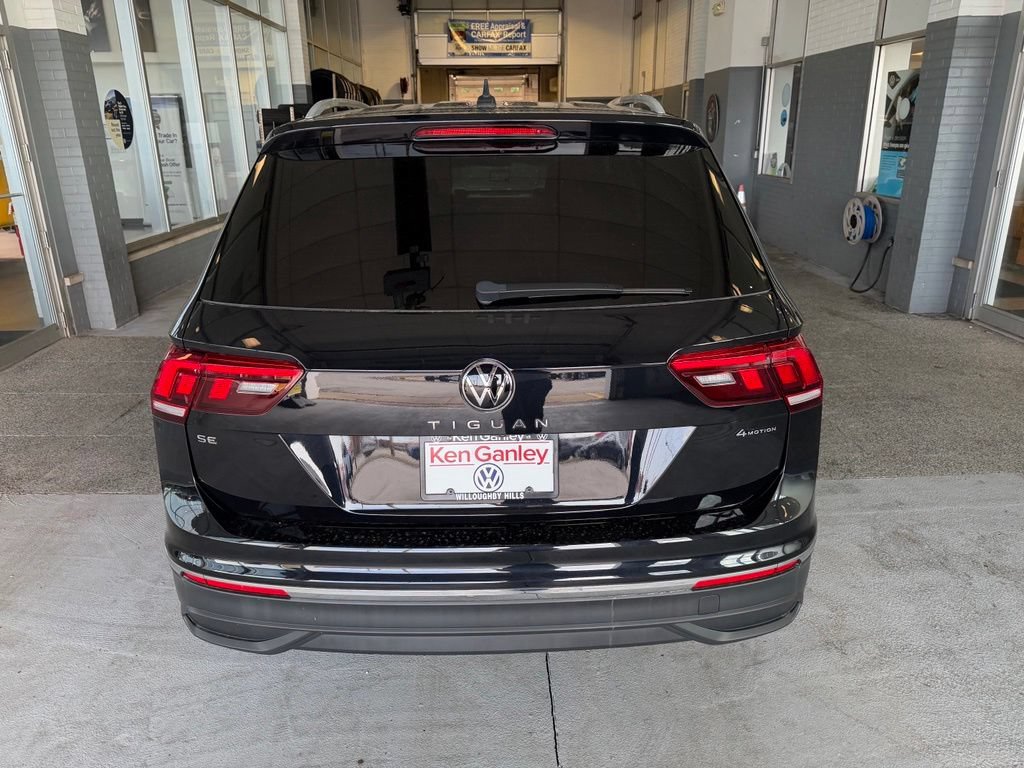 Used 2022 Volkswagen Tiguan SE AWD/4WD image 6