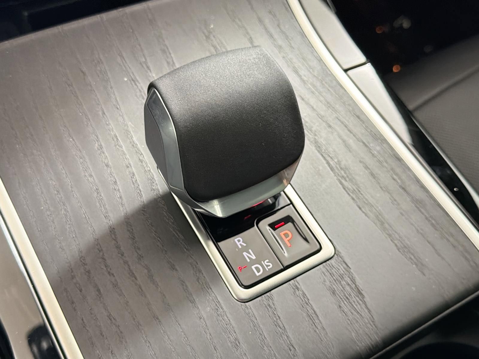 Certified 2026 Land Rover Range Rover Evoque S image 16