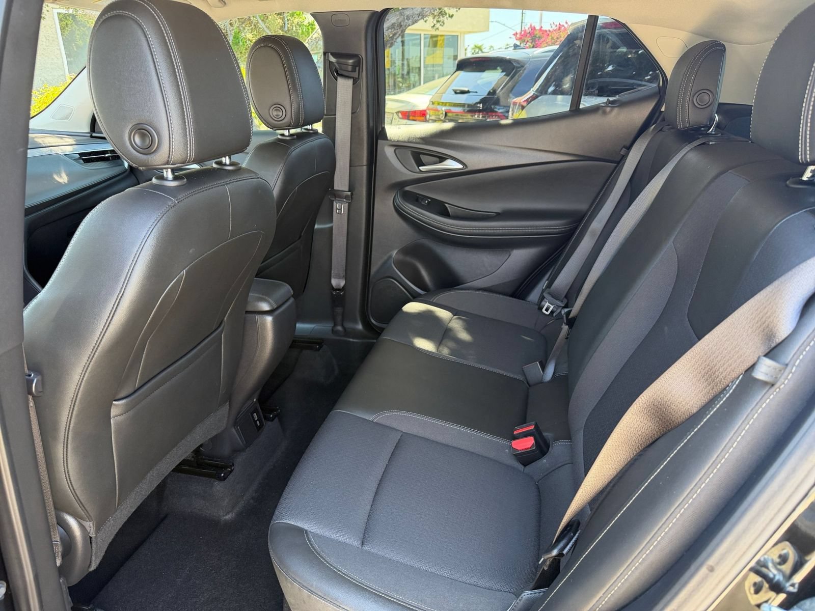 Used 2025 Buick Encore GX Preferred FWD image 24