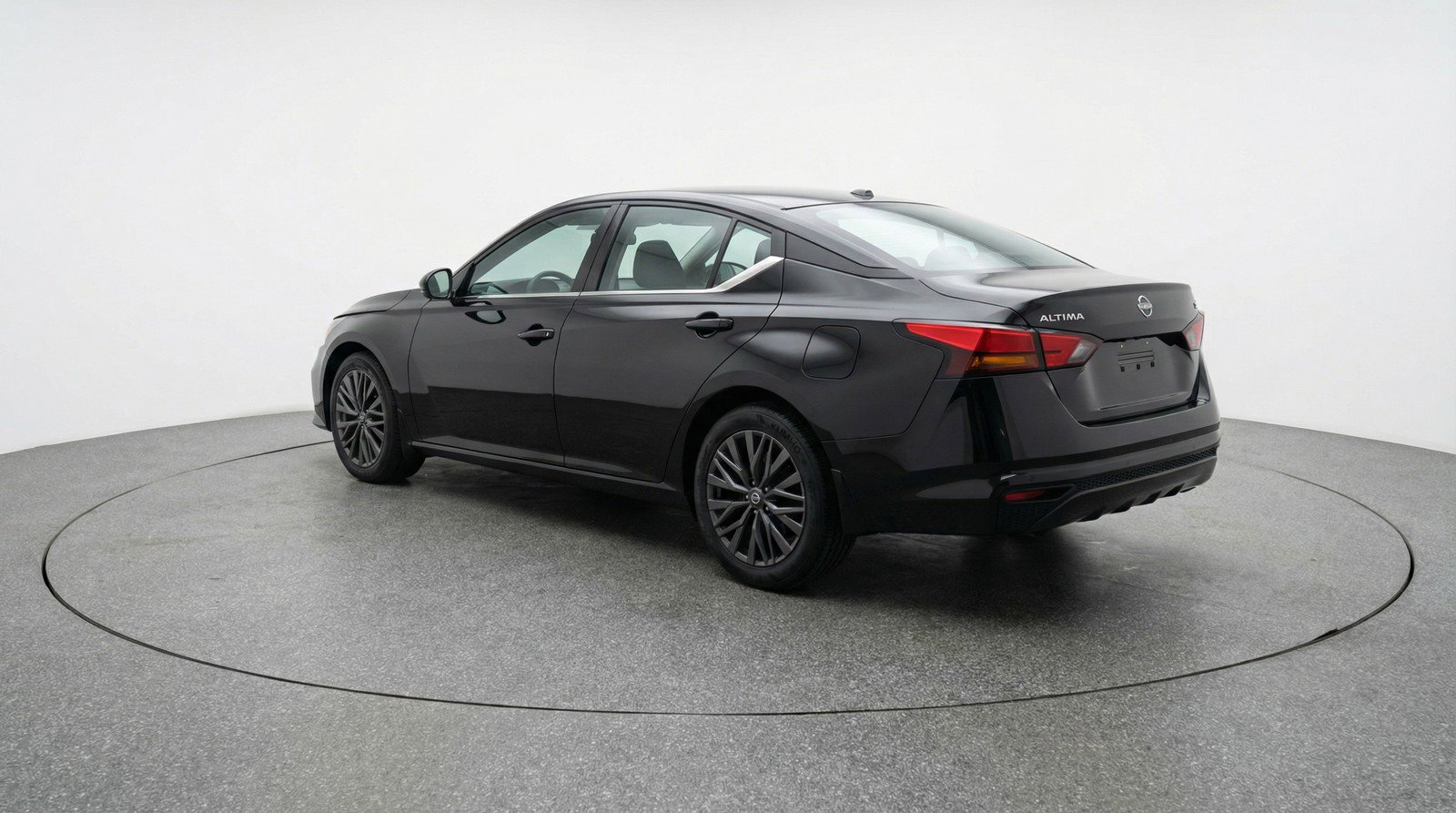 Used 2025 Nissan Altima 2.5 SV image 6