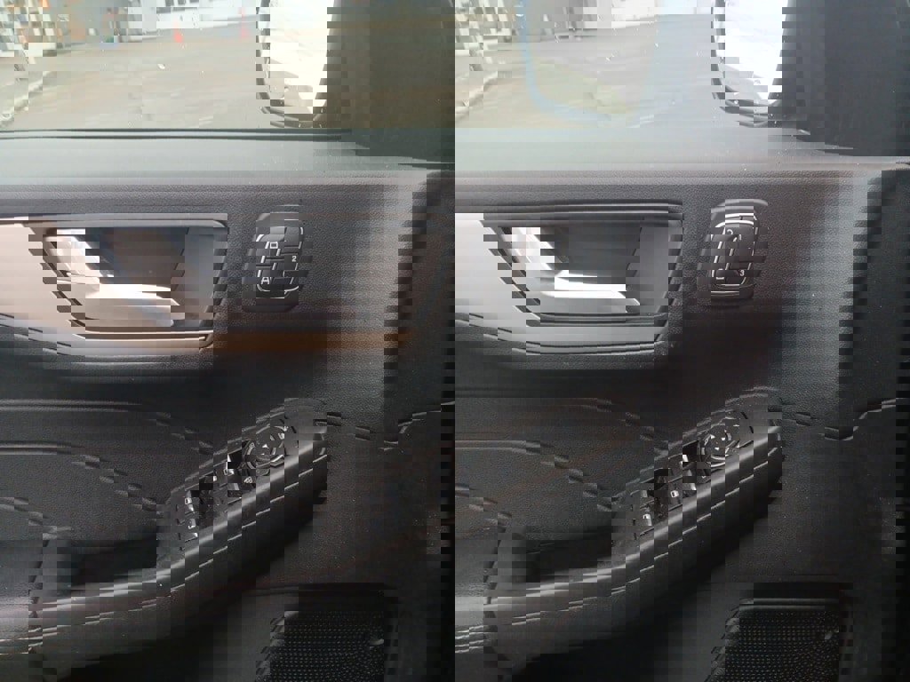 Used 2021 Ford Escape SEL w/ Technology Package image 20