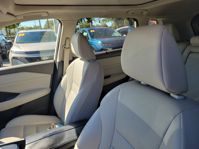 Used 2023 Nissan Rogue SV w/ SV Premium B Package FWD image 20