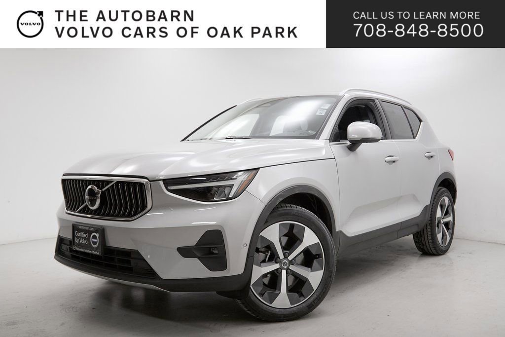 Used 2023 Volvo XC40 B5 Ultimate w/ Protection Package Premier image 1