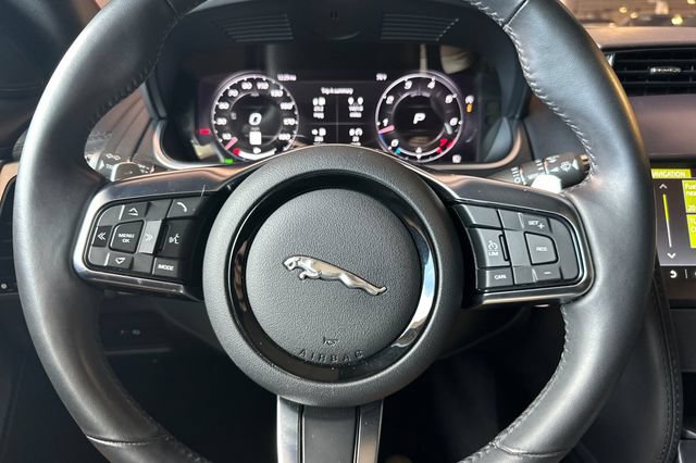 Used 2021 Jaguar F-TYPE Coupe RWD image 22