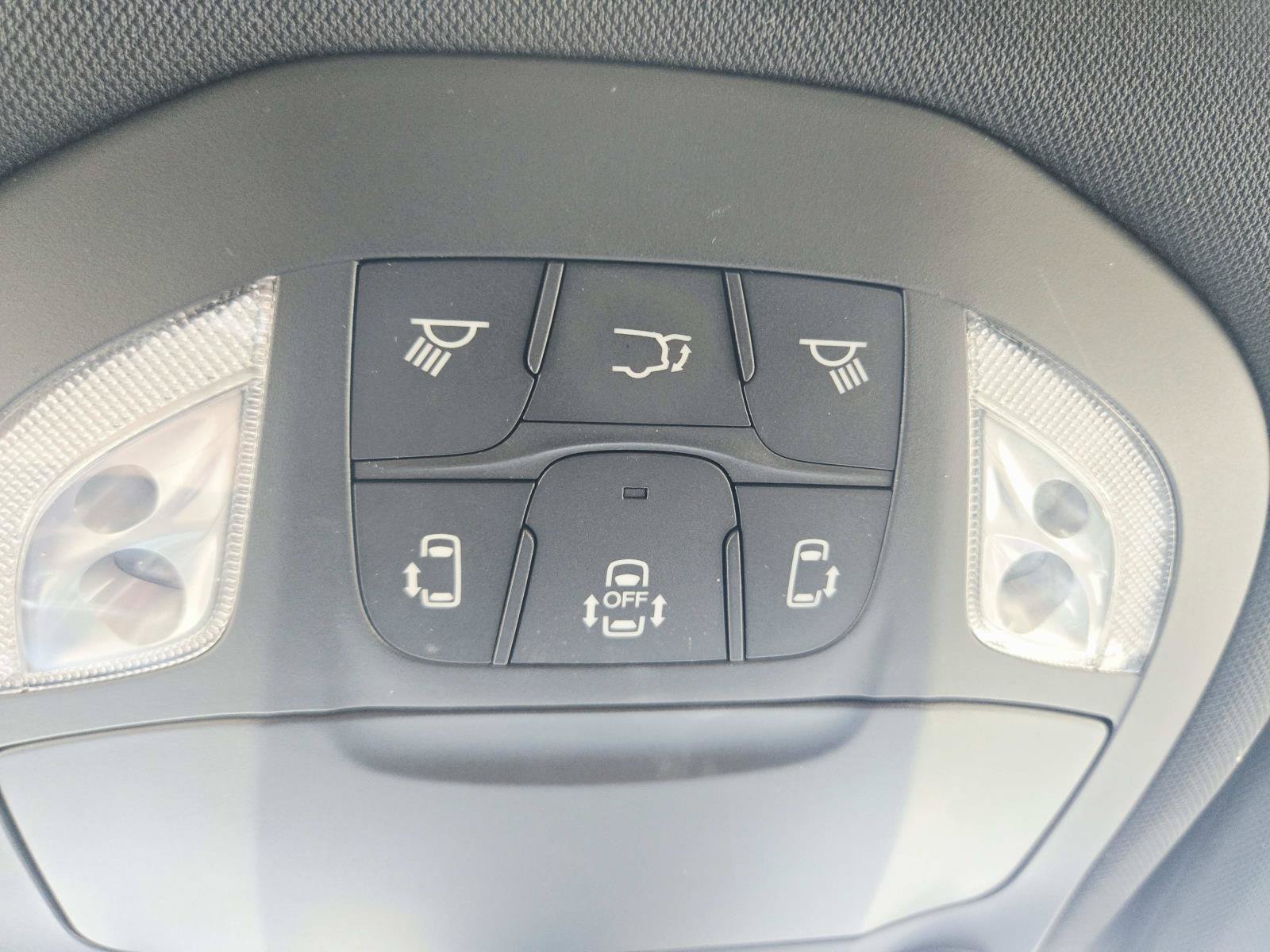 Used 2024 Chrysler Pacifica Limited w/ S Appearance Package FWD image 39