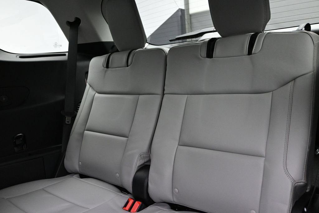 New 2026 Ford Explorer Active w/ Active Comfort Package AWD/4WD image 28