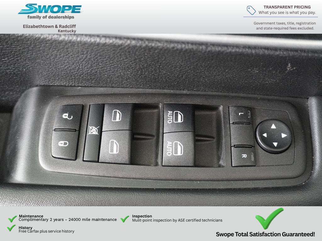Used 2024 Chrysler Pacifica Limited FWD image 16