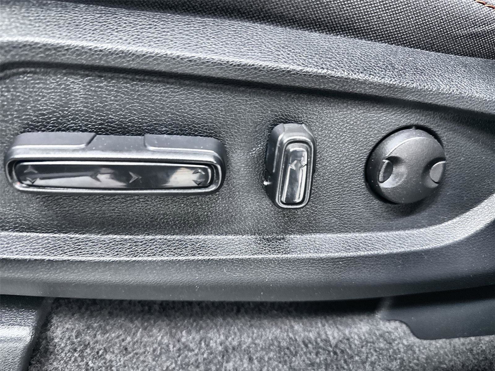 Certified 2023 Honda Pilot Sport image 13