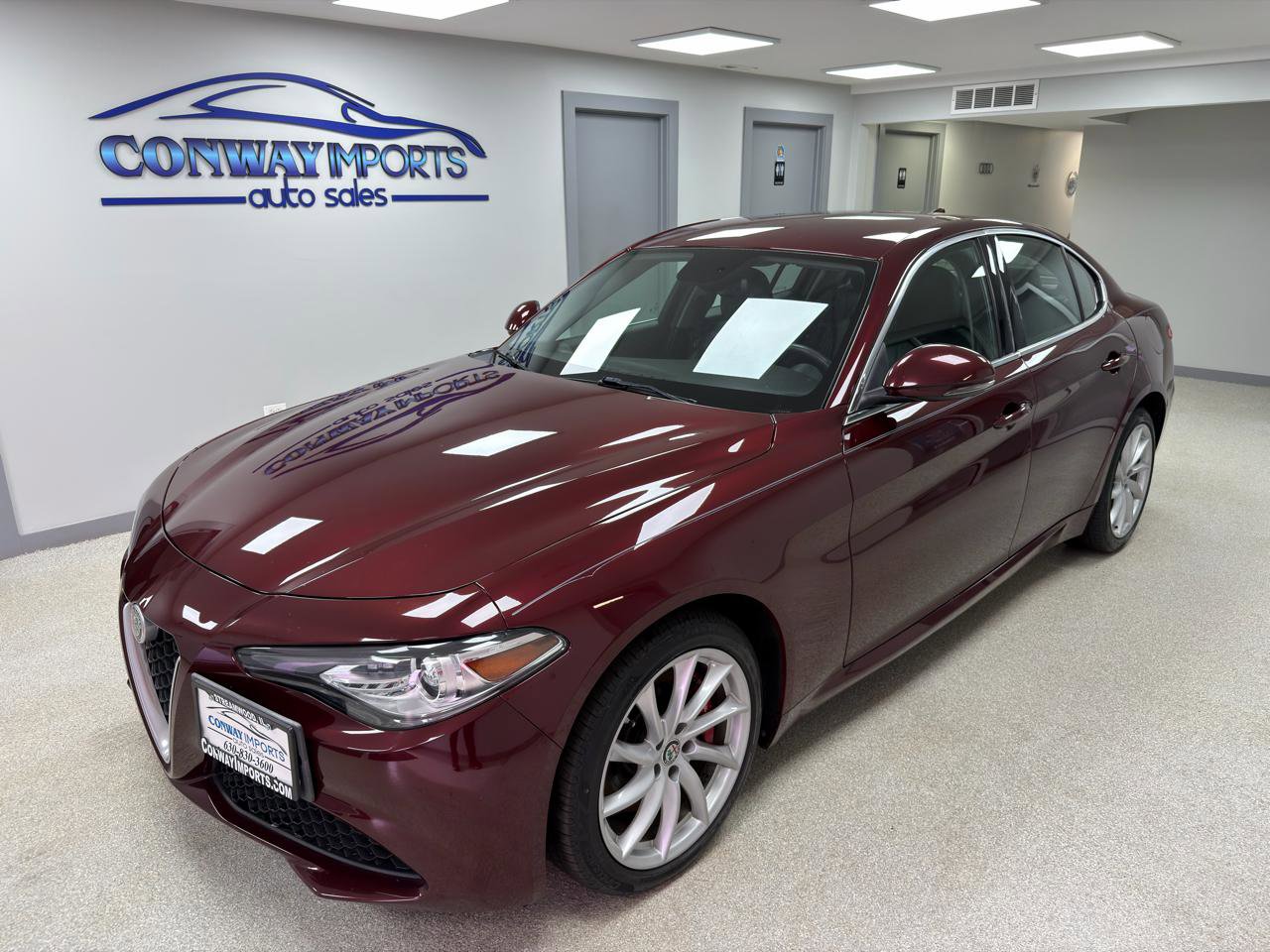 Used 2018 Alfa Romeo Giulia AWD image 2