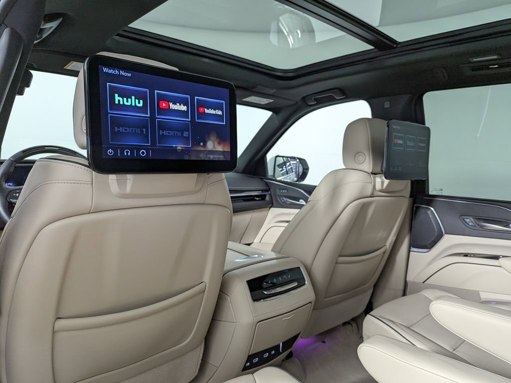 Used 2024 Cadillac Escalade Premium Luxury image 46