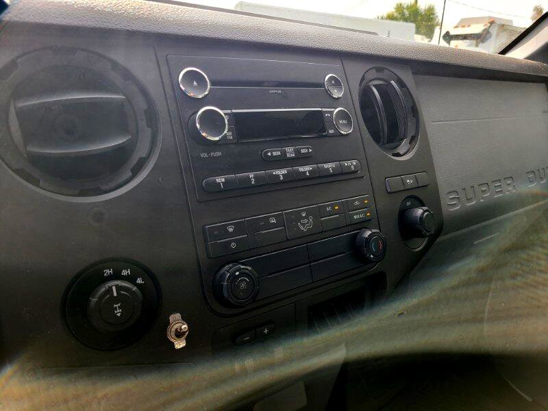 Used 2015 Ford F250 XL w/ Power Equipment Group image 12