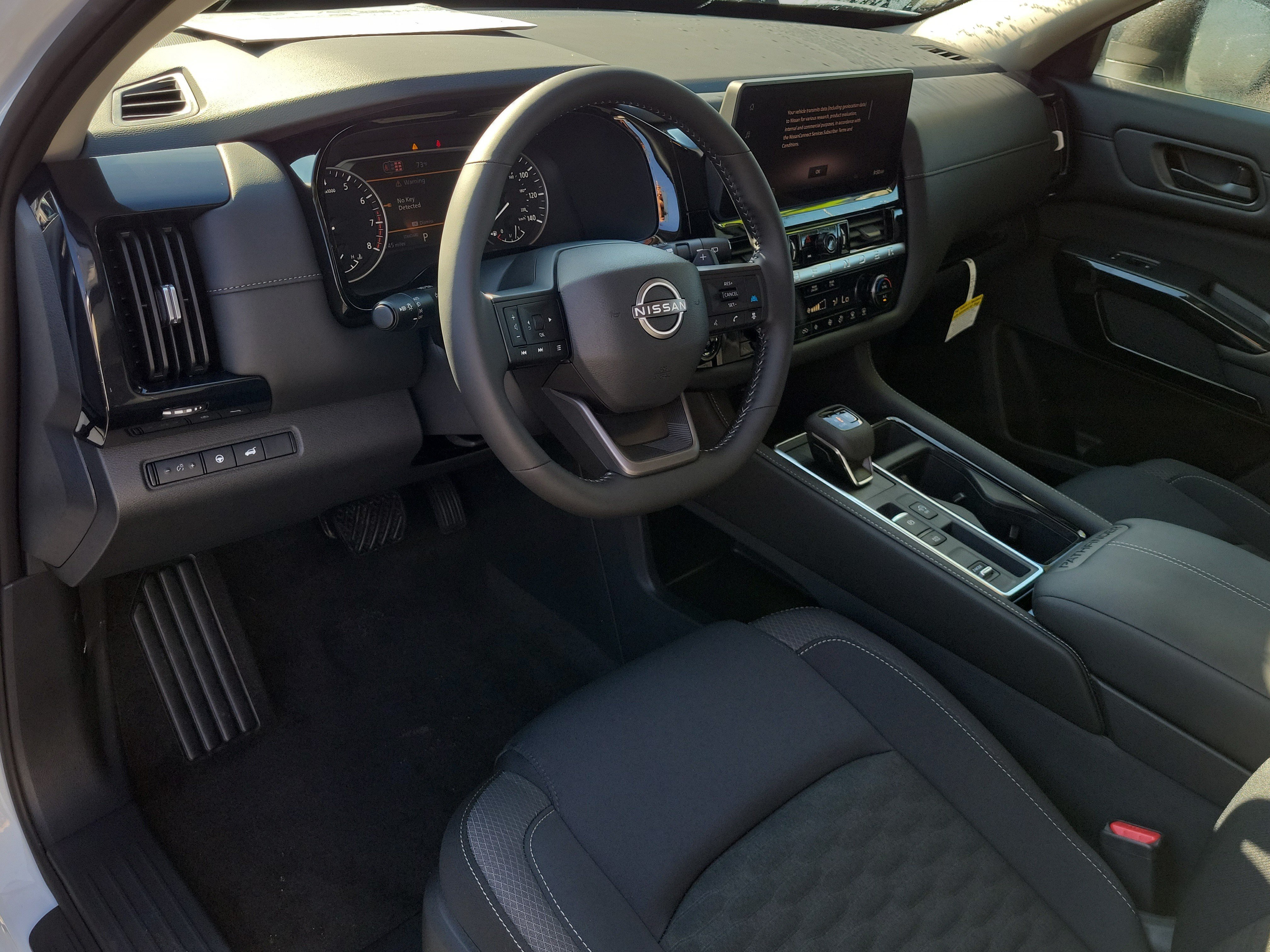Certified 2026 Nissan Pathfinder SV FWD image 19