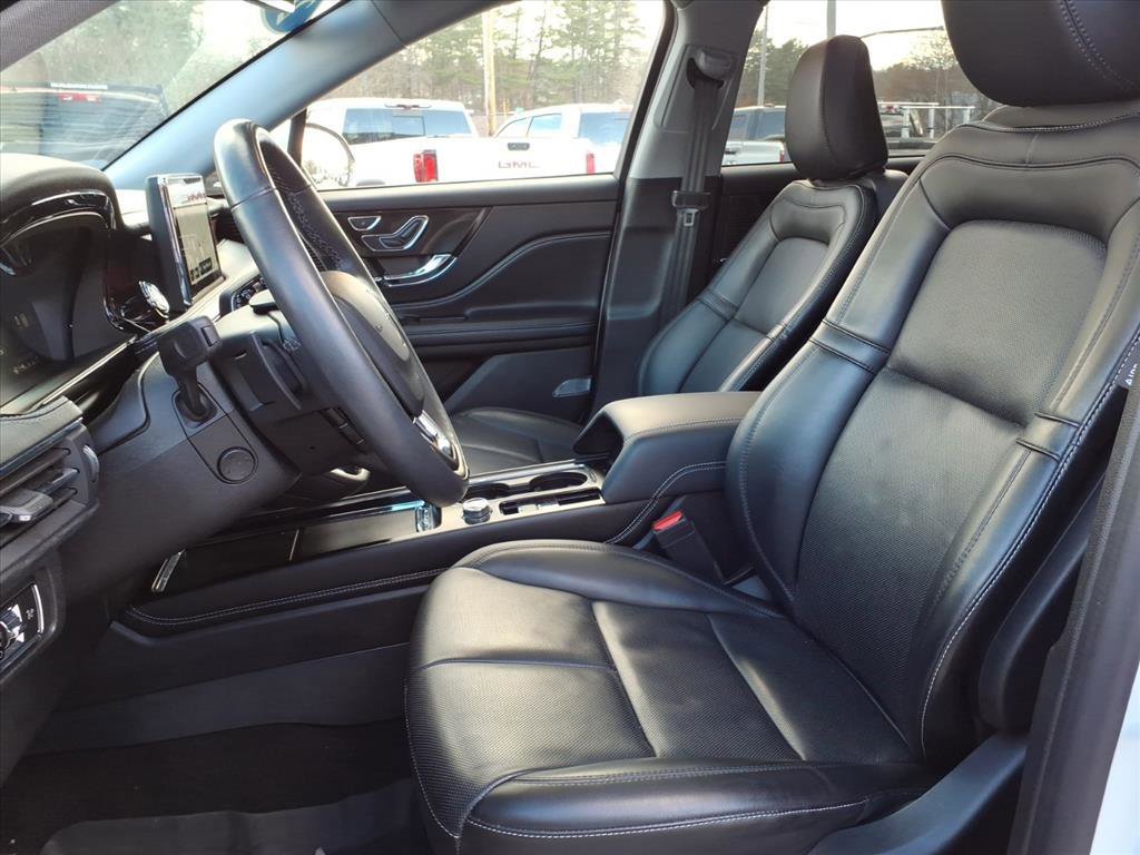 Used 2022 Lincoln Corsair Reserve w/ Equipment Group 201A image 12