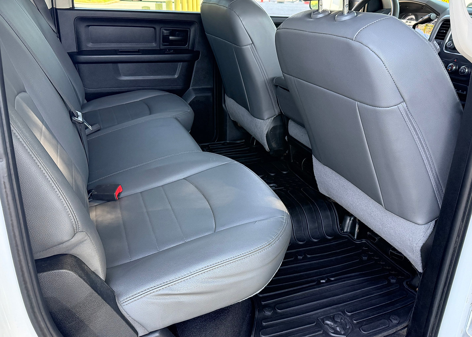 Used 2018 RAM 2500 Tradesman w/ Chrome Appearance Group AWD/4WD image 30