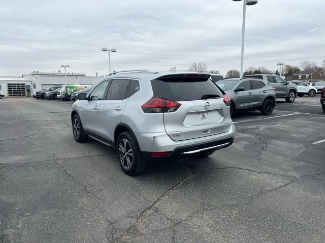 Used 2019 Nissan Rogue SV w/ Premium Package image 7