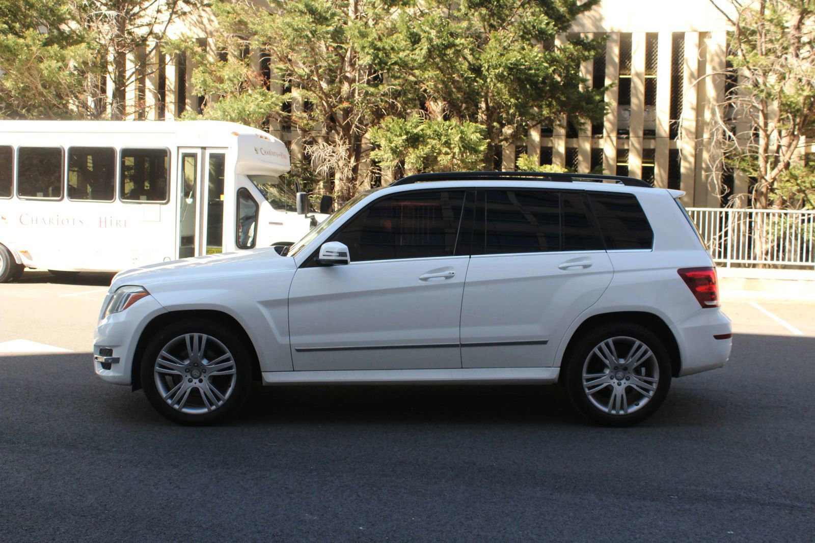 Used 2015 Mercedes-Benz GLK 350 4MATIC w/ Premium 1 Package image 12