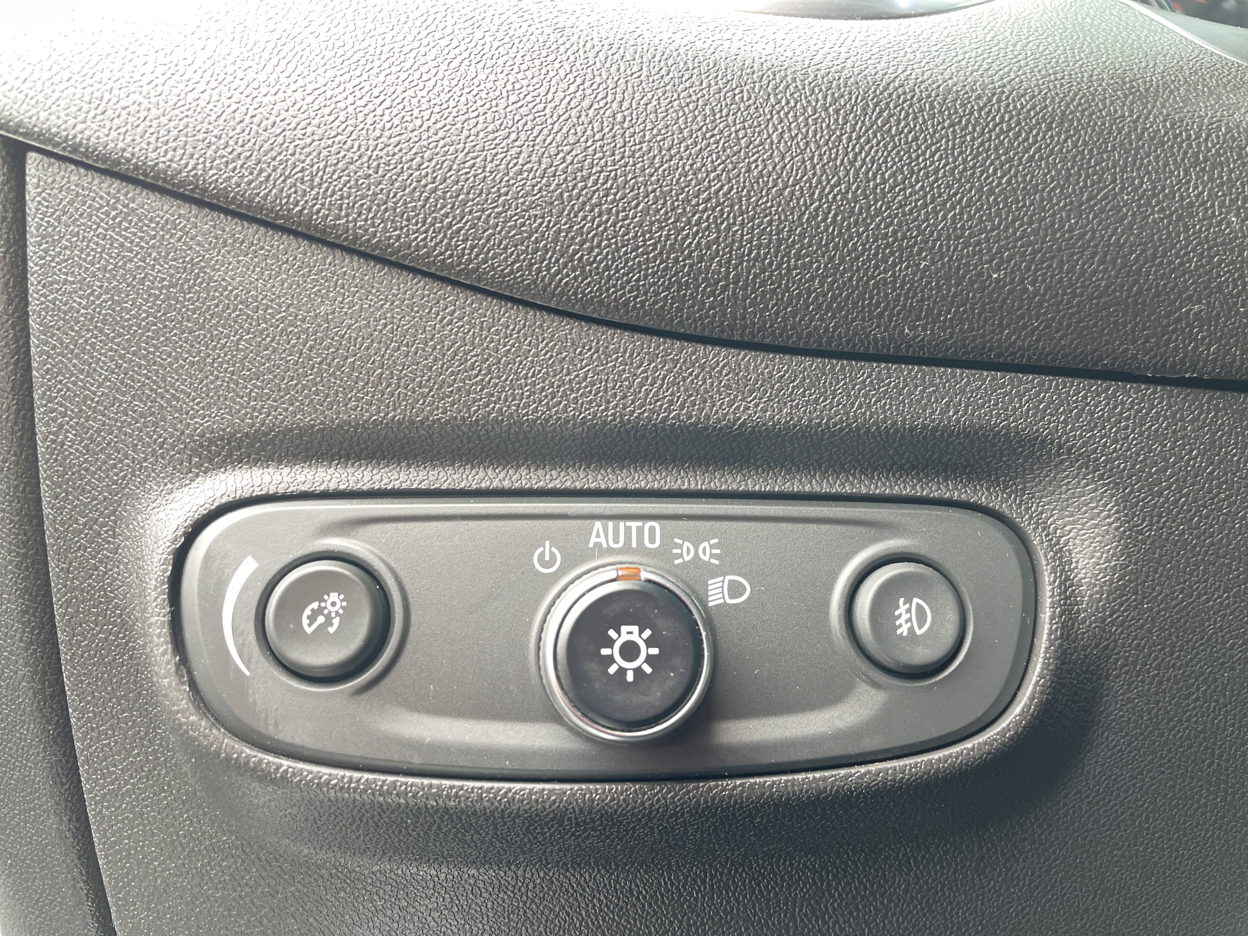 Used 2020 Chevrolet Equinox Premier image 39