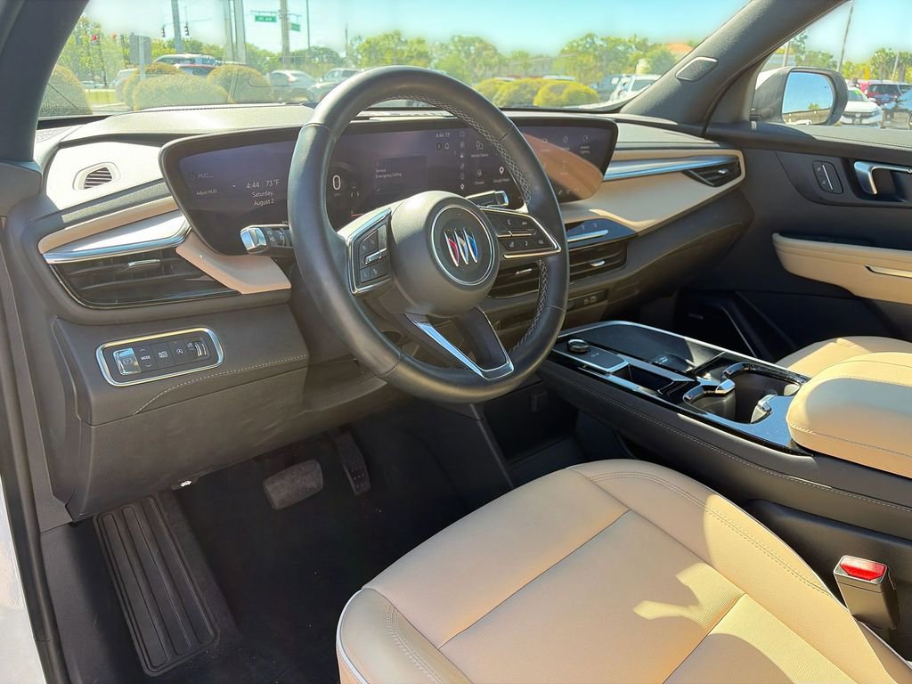 Used 2025 Buick Enclave Preferred w/ Power Package image 10