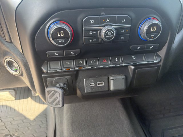 Used 2019 Chevrolet Silverado 1500 RST AWD/4WD image 16