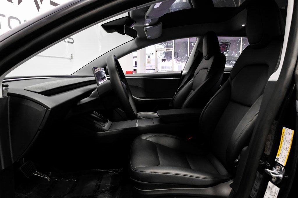 Used 2025 Tesla Model 3 Long Range image 4