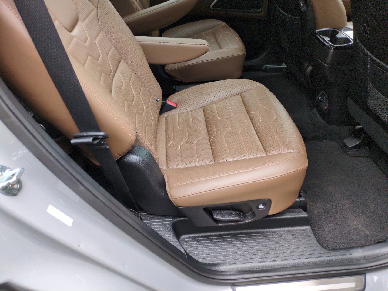 Used 2022 Kia Telluride SX w/ SX Prestige Package image 47