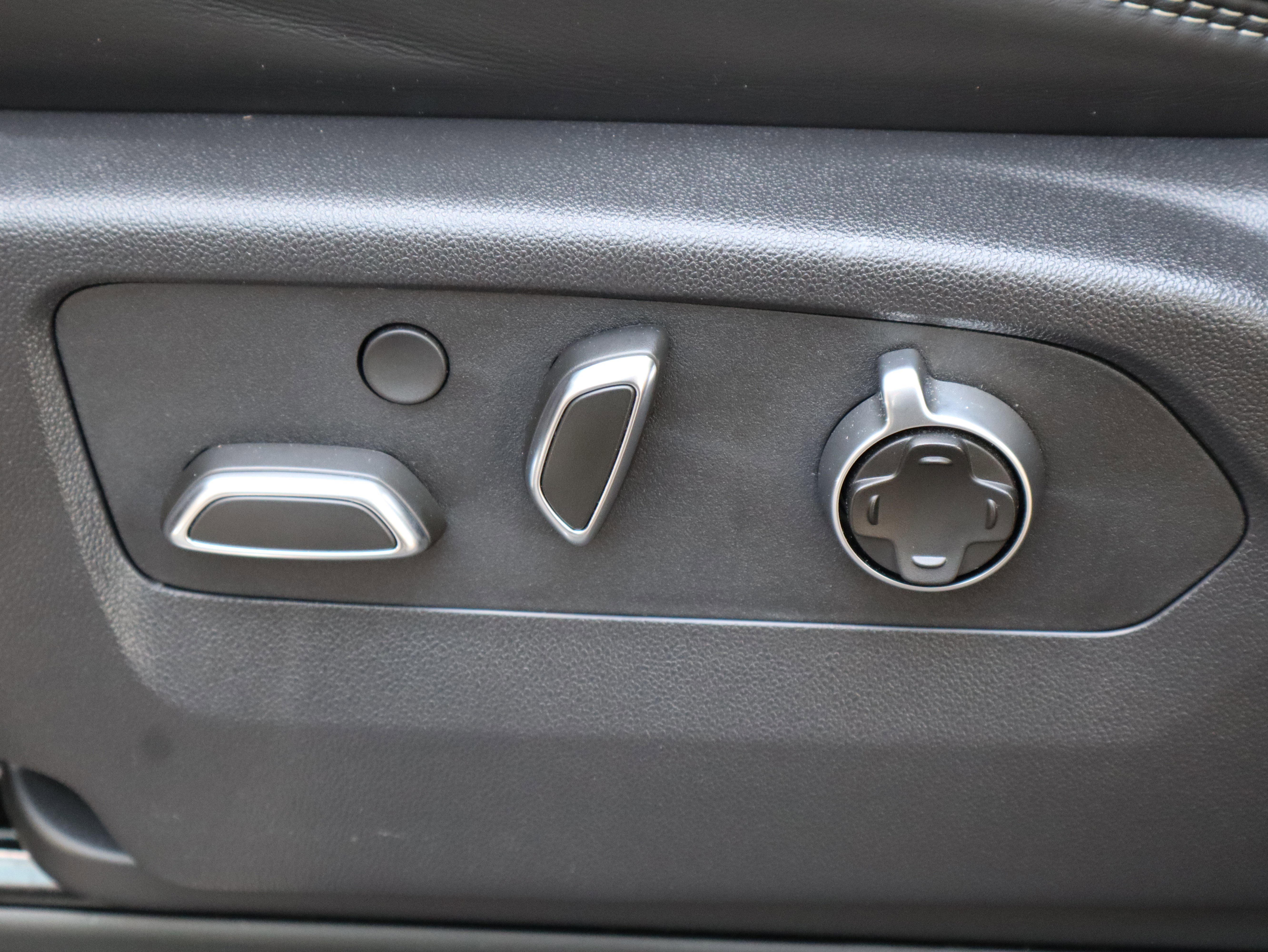 Used 2025 GMC Sierra 2500 Denali Ultimate image 20