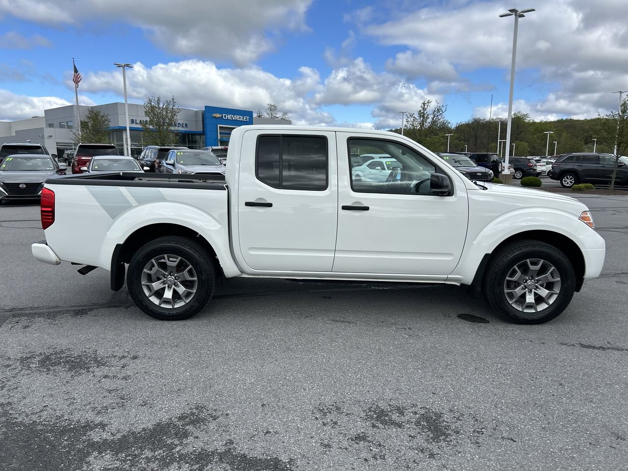 Used 2020 Nissan Frontier SV AWD/4WD image 8
