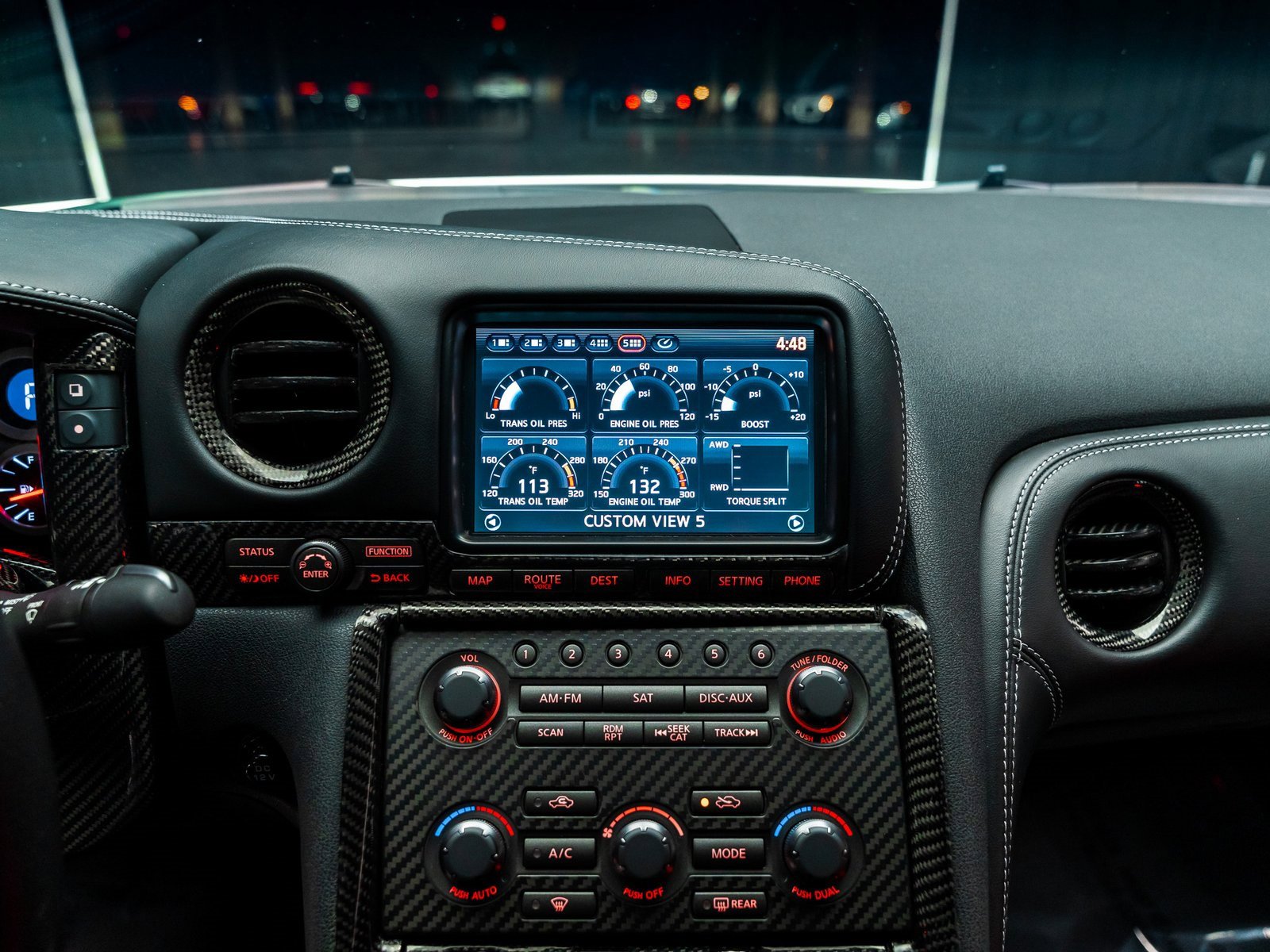 Used 2015 Nissan GT-R Premium image 46